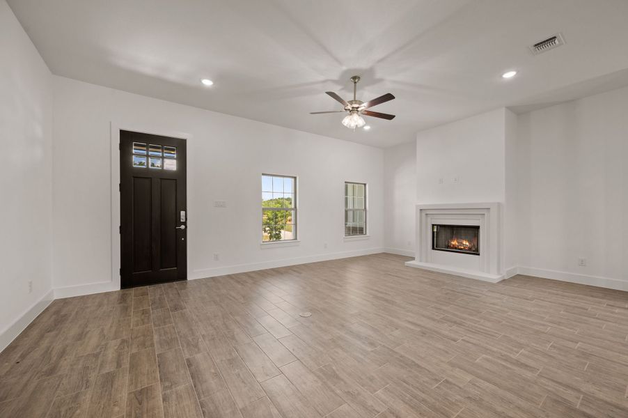 Spacious, unfurnished interior of a new home in Saddleback Estates, Boyd (Image 13).
