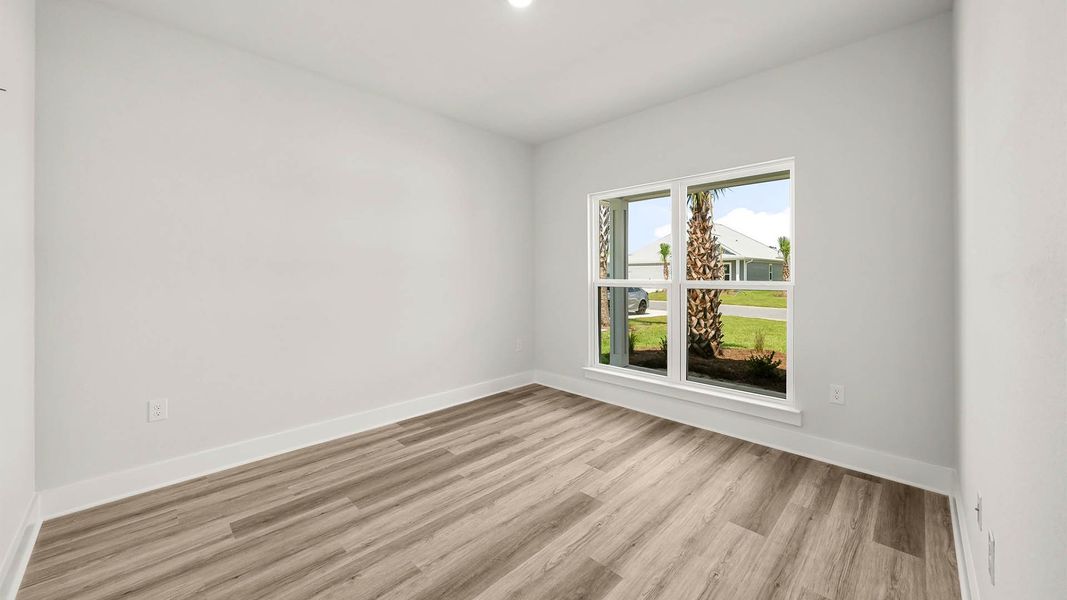 Spacious, unfurnished interior of a new home in WindMark Beach, Port Saint Joe (Image 25).