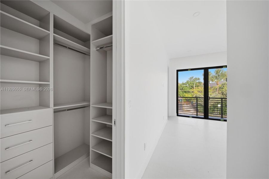 Image 13 of a home in .