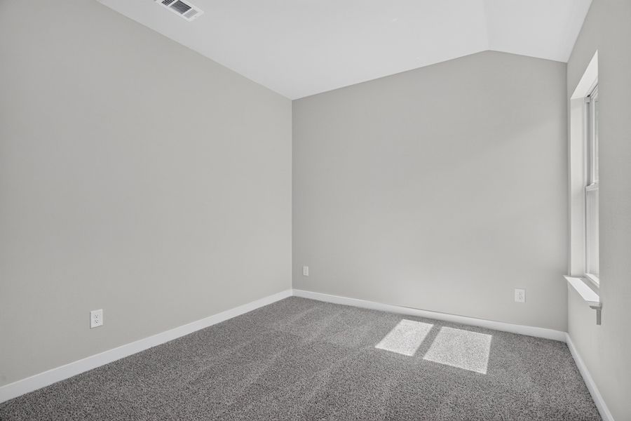 Spacious, unfurnished interior of a new home in Craftsman's Corner, Cleburne (Image 36).
