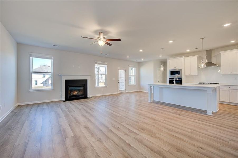 Spacious, unfurnished interior of a new home in , Hampton (Image 12).