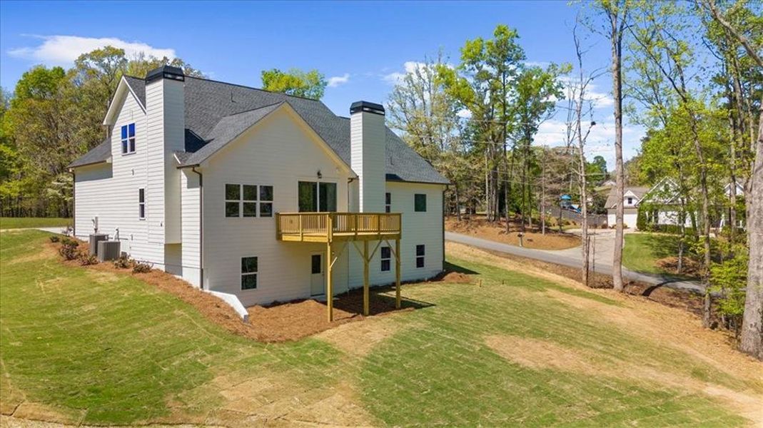 Exterior details and patio area of a home in , Gainesville (Image 35).