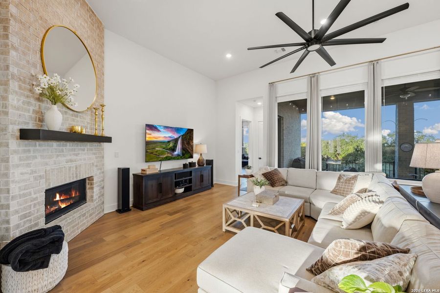 Furnished interior view inside a new home in La Cima, San Marcos (Image 9).