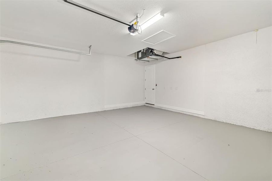 Spacious, unfurnished interior of a new home in , Port Charlotte (Image 30).