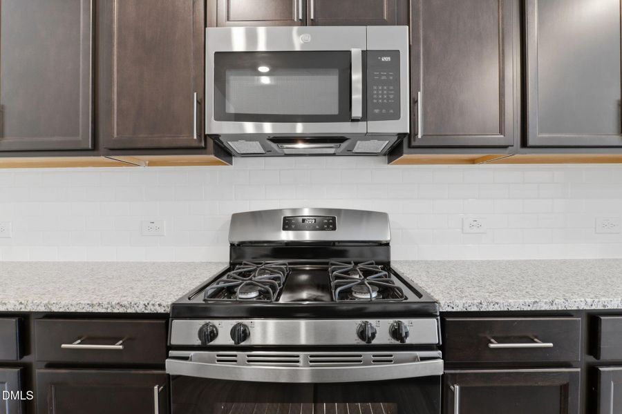 SUN_EverleeTownhomes_Pic_CarsonII-19