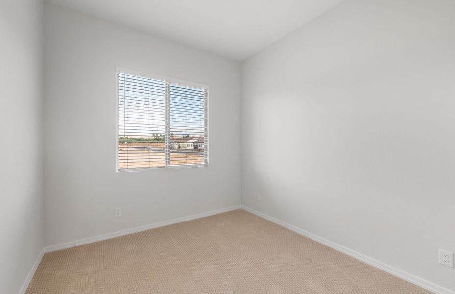 Spacious, unfurnished interior of a new home in Sun City Festival, Buckeye (Image 13).