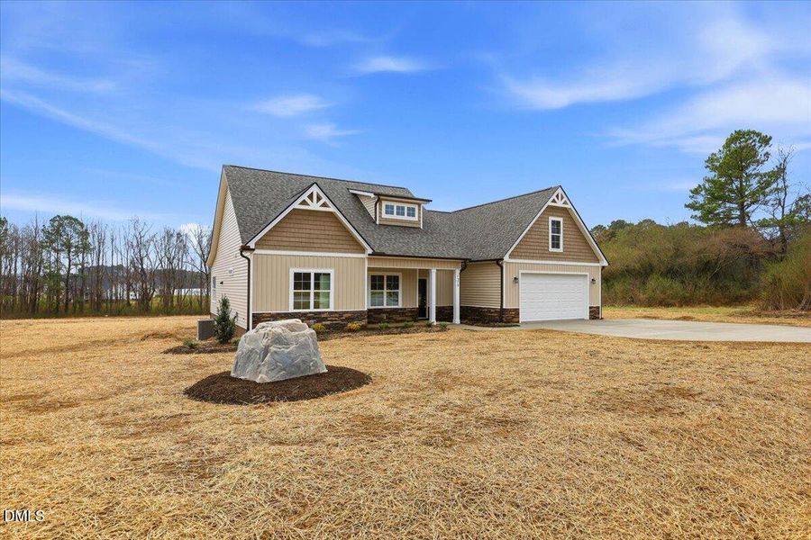 03-7379 Hill Rd-3