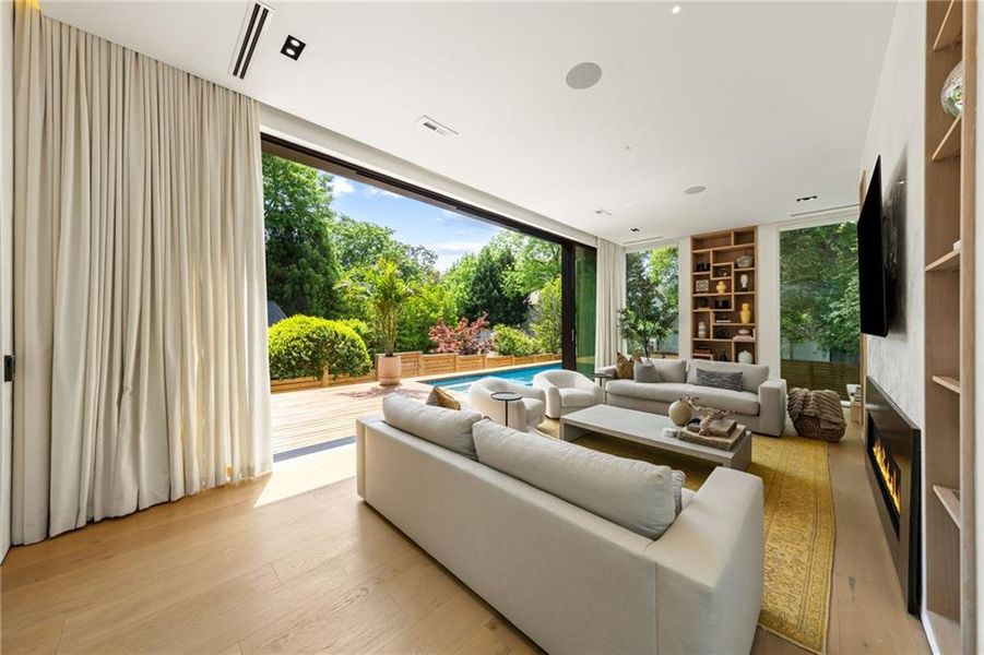 Furnished interior view inside a new home in , Brookhaven (Image 79).