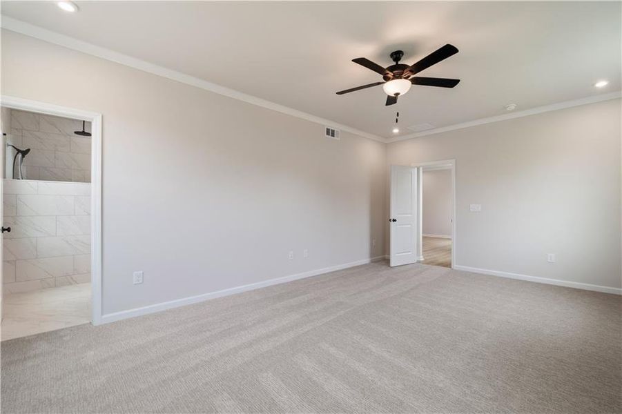 Spacious, unfurnished interior of a new home in Tiberon Woods, Cumming (Image 34).