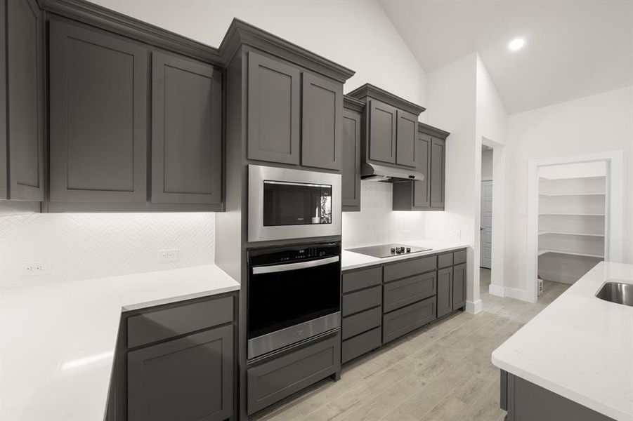 2361 Oak Knoll- Mud Room-1