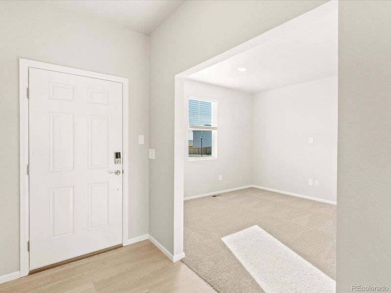 Spacious, unfurnished interior of a new home in Hidden Valley Farm, Severance (Image 23).