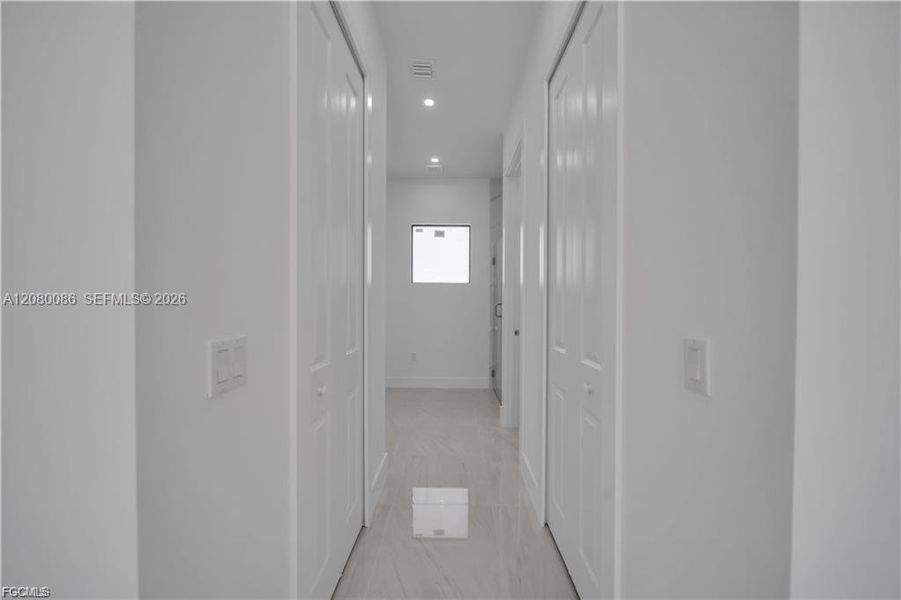 Spacious, unfurnished interior of a new home in , Lehigh Acres (Image 27).