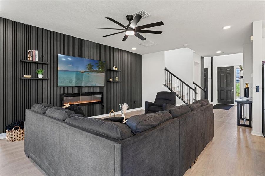 Furnished interior view inside a new home in , Wesley Chapel (Image 13).