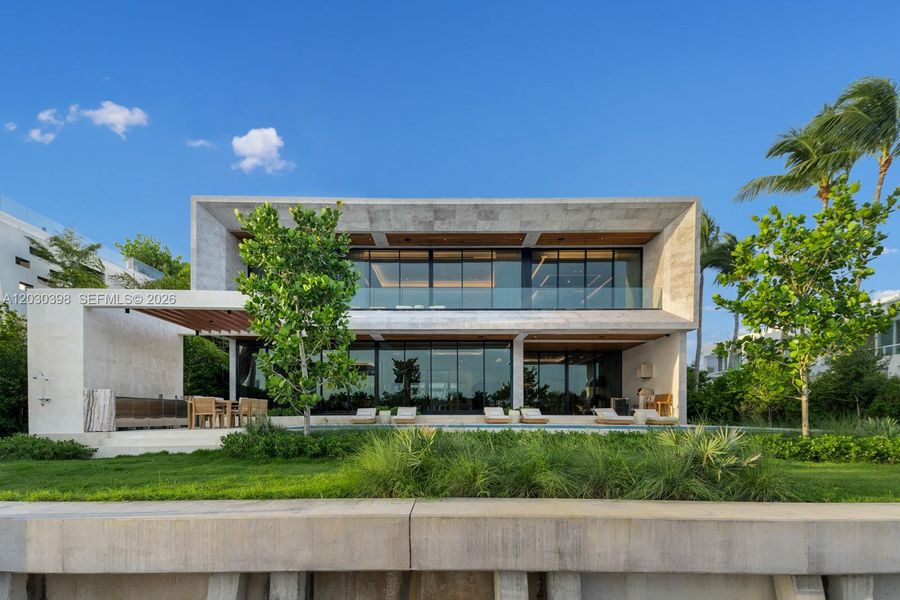 Image 70 of a home in .