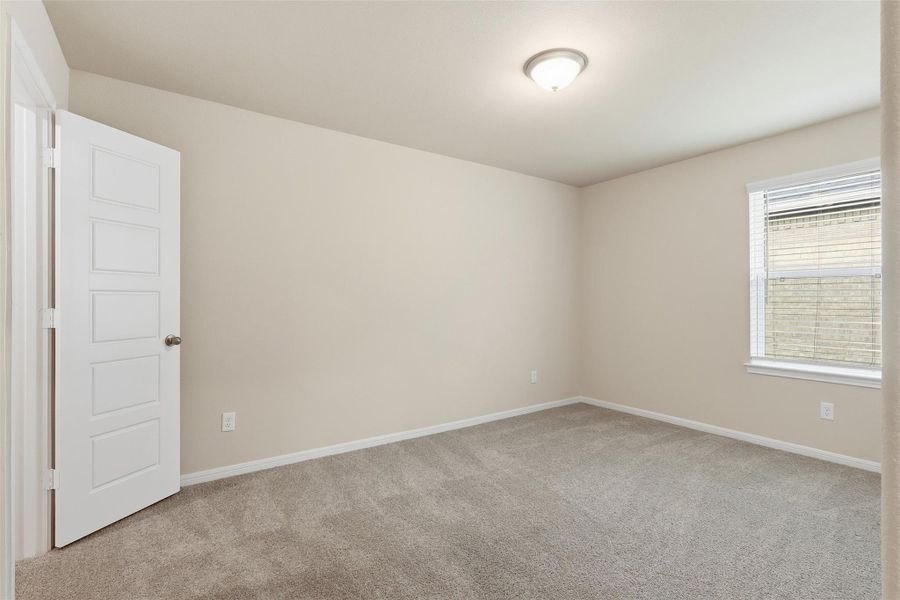 Spacious, unfurnished interior of a new home in , Baytown (Image 19).