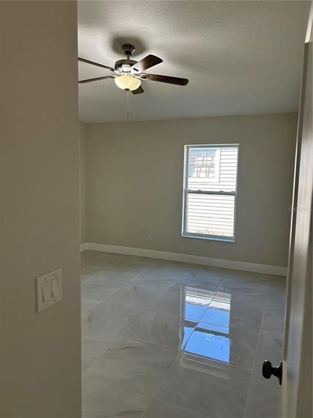 Spacious, unfurnished interior of a new home in , Tampa (Image 31).