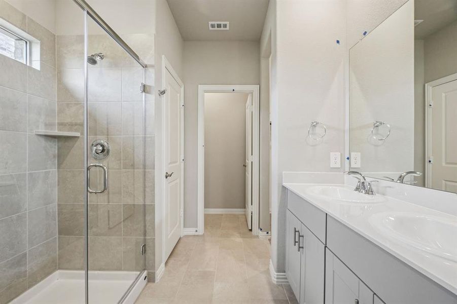 Photo is not of the actual home, but is an inspirational photo of builder’s model home and may depict options, furnishings, and/or decorator features that are not included. Photo is not of the actual home, but is an inspirational photo of builder’s model home and may depict options, furnishings, and/or decorator features that are not included.