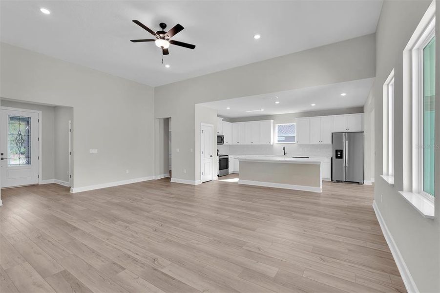 Spacious, unfurnished interior of a new home in , Palm Coast (Image 15).