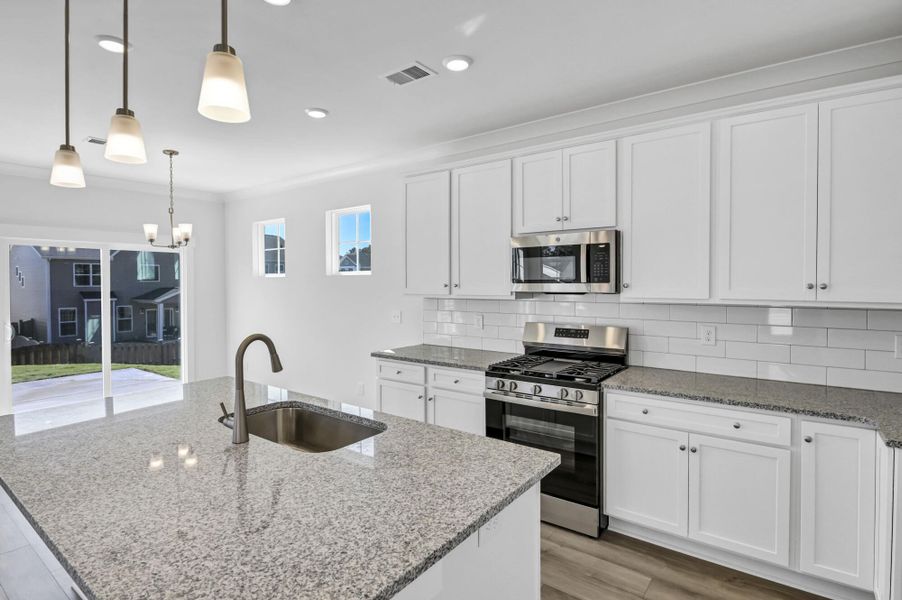 Image 38 of a home in Ashton Lakes.