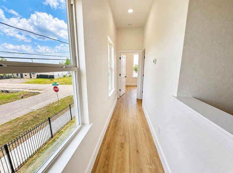 Spacious, unfurnished interior of a new home in , Houston (Image 20).