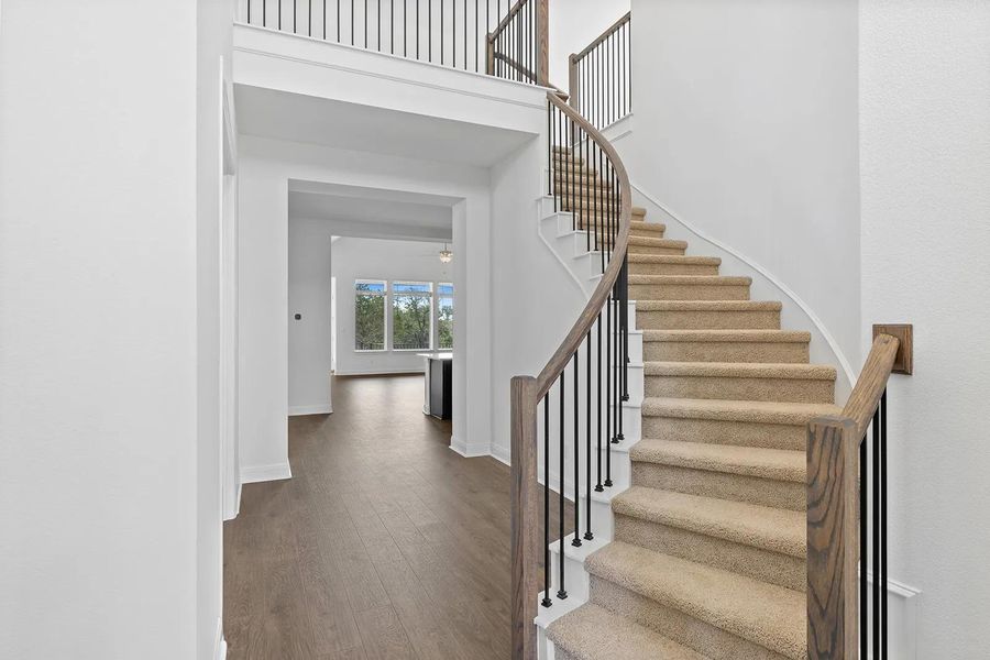 Spacious, unfurnished interior of a new home in The Colony - 50', Bastrop (Image 20).