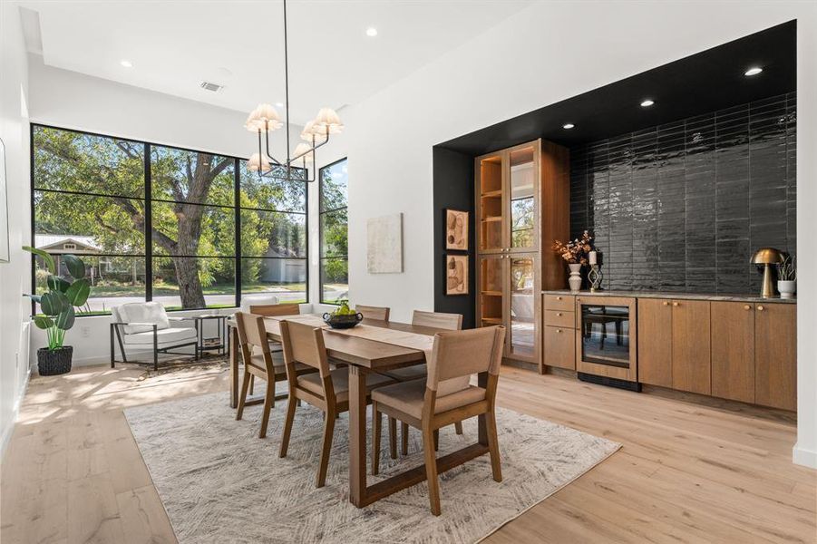 Entertain with ease — the custom dry bar elevates every dinner party.