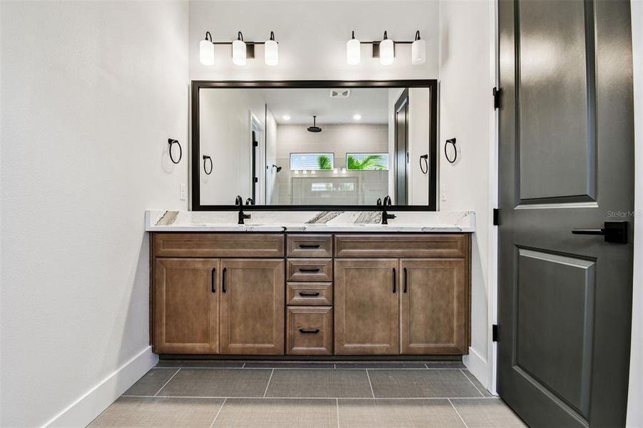 Furnished interior view inside a new home in Palmera Wellen Park - Classic Series, Venice (Image 6).