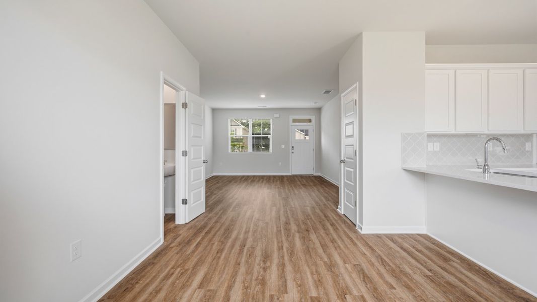 Spacious, unfurnished interior of a new home in Willowbrook, Winder (Image 16).