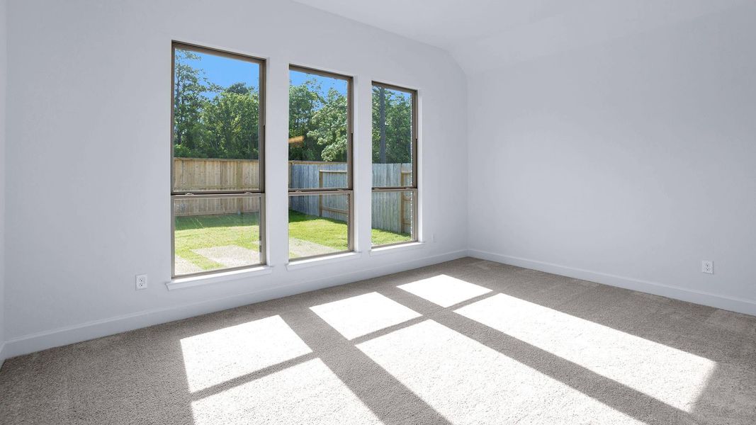 Spacious, unfurnished interior of a new home in The Groves 45', Humble (Image 7).