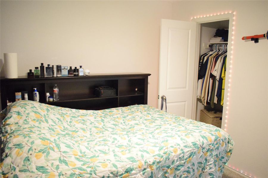 Furnished interior view inside a new home in Bryan Grove, Rosenberg (Image 32). Furnished interior view inside a new home in Bryan Grove, Rosenberg (Image 32).