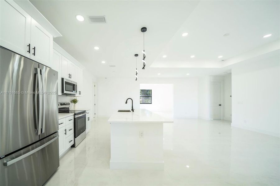 Image 28 of a home in .