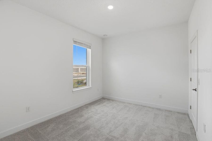 Spacious, unfurnished interior of a new home in Center Lake Ranch Community Group Page, St. Cloud (Image 15).