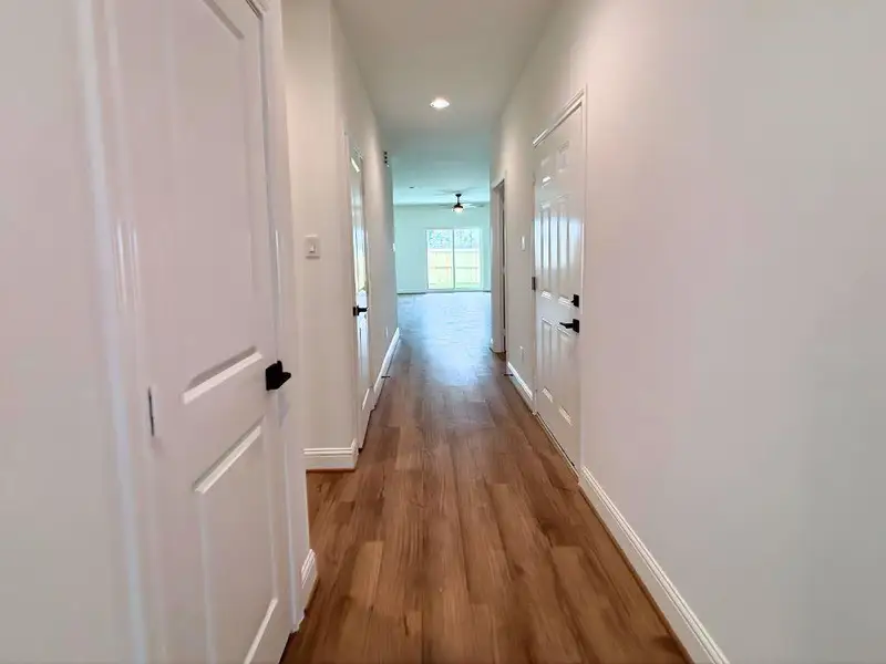 Spacious, unfurnished interior of a new home in , Splendora (Image 5).