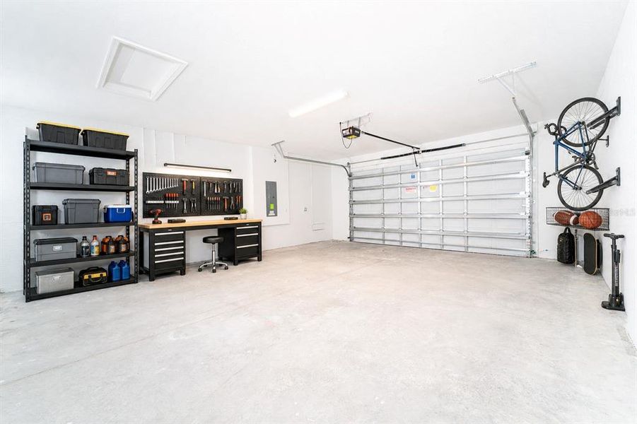 Spacious, unfurnished interior of a new home in Tesoro Club, Port St. Lucie (Image 20).