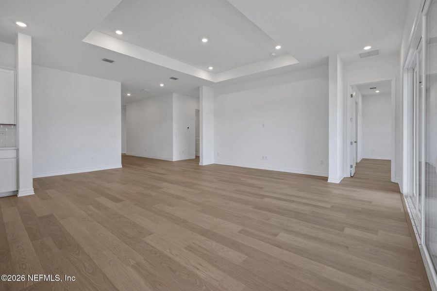 Spacious, unfurnished interior of a new home in Veranda Bay, Flagler Beach (Image 36).