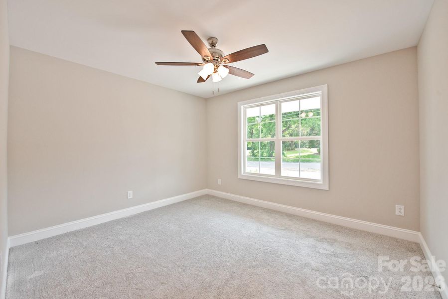 Spacious, unfurnished interior of a new home in , Landis (Image 14).