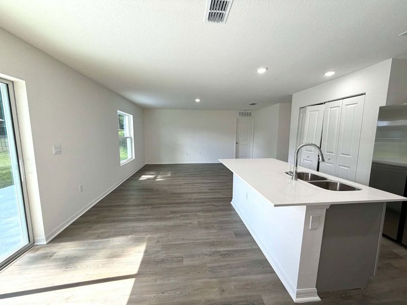 Spacious, unfurnished interior of a new home in Spring Hill, Spring Hill (Image 13). Spacious, unfurnished interior of a new home in Spring Hill, Spring Hill (Image 13).