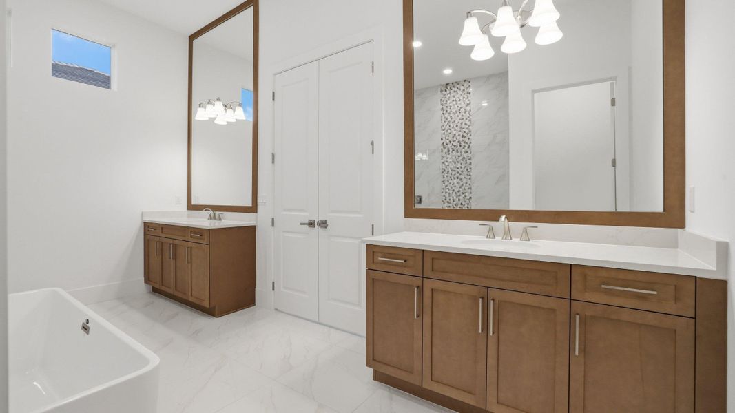 Owner's Bath Owner's Bath