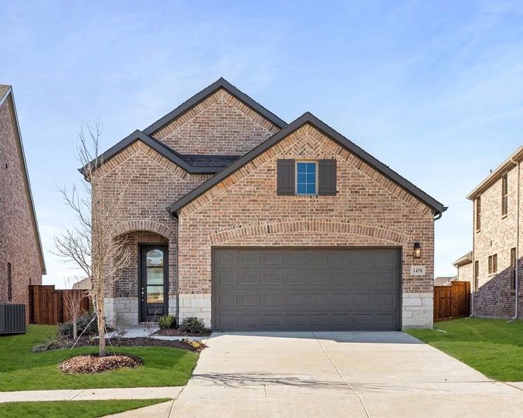 McKellar Home Plan by Ashton Woods