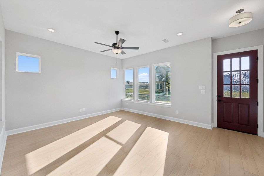 Spacious, unfurnished interior of a new home in Pomona 40' Homesites, Manvel (Image 16). Spacious, unfurnished interior of a new home in Pomona 40' Homesites, Manvel (Image 16).