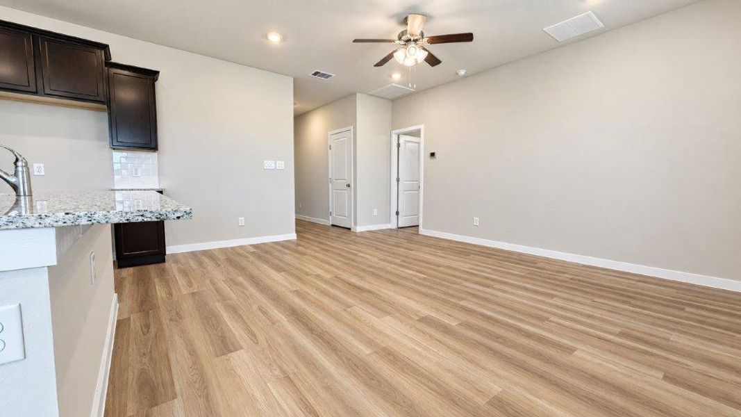 Spacious, unfurnished interior of a new home in Royal Oak South, Corpus Christi (Image 16). Spacious, unfurnished interior of a new home in Royal Oak South, Corpus Christi (Image 16).