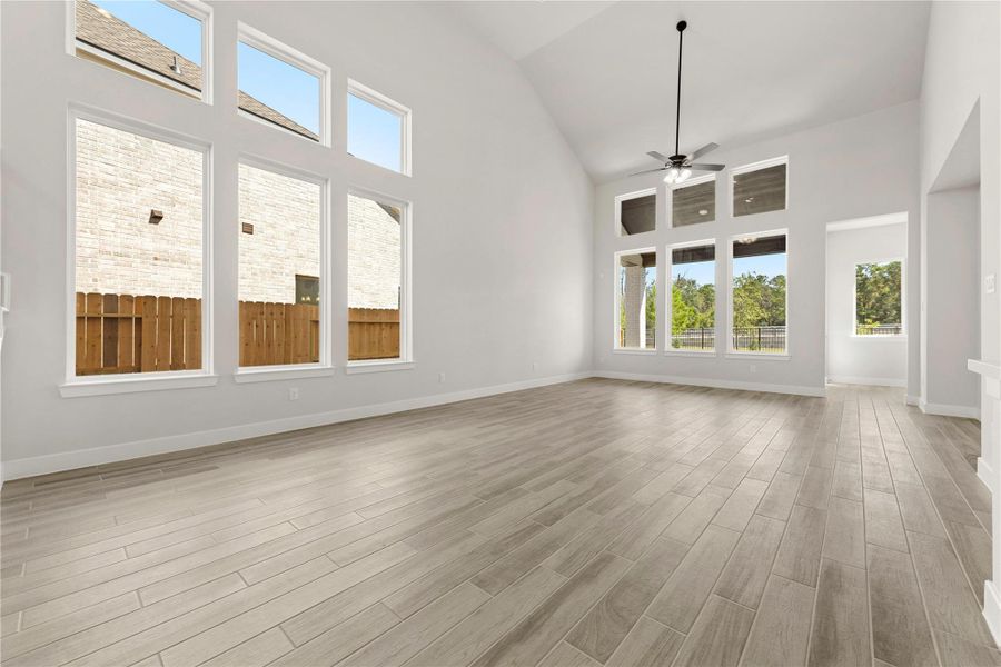 Representative image. Features, specifications, selections and colors may vary. Representative image. Features, specifications, selections and colors may vary.