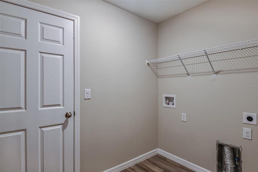 Spacious, unfurnished interior of a new home in Lawson Dunes, Haines City (Image 29). Spacious, unfurnished interior of a new home in Lawson Dunes, Haines City (Image 29).