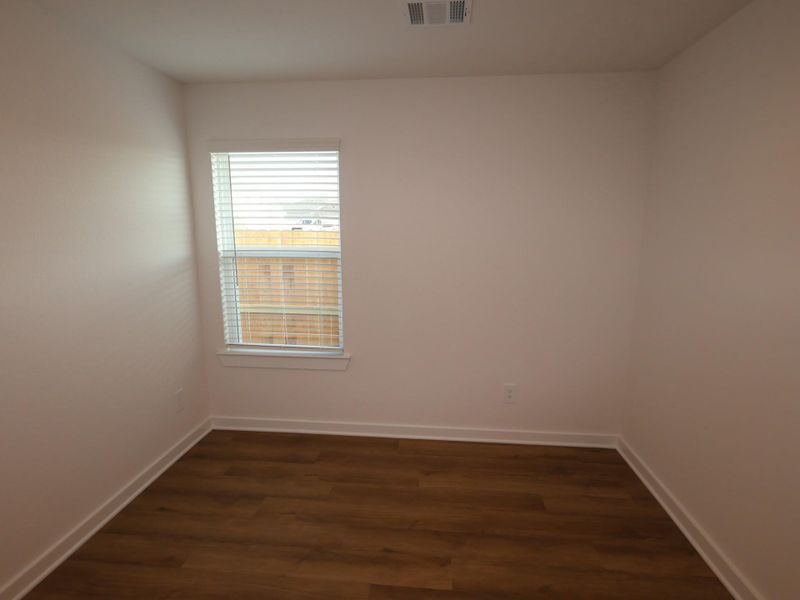 Spacious, unfurnished interior of a new home in Moran Ranch, Willis (Image 24).