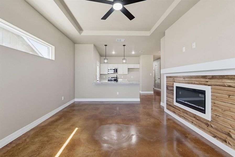 Spacious, unfurnished interior of a new home in , Killeen (Image 12).