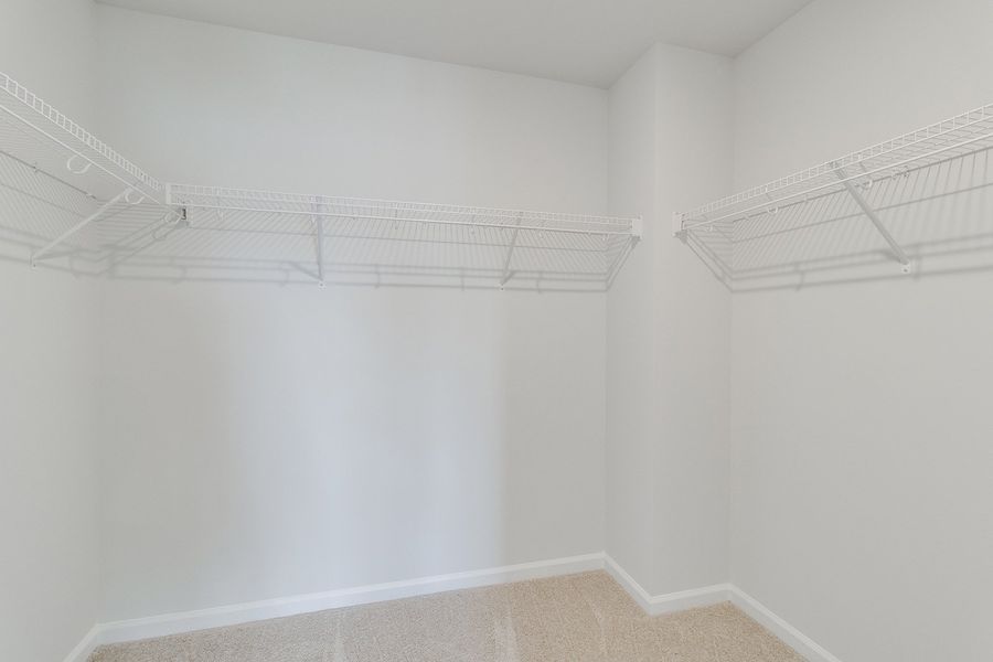 Spacious, unfurnished interior of a new home in Ellington, Elgin (Image 24).