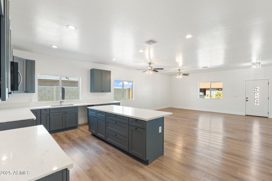 9-web-or-mls-DSC01524 9-web-or-mls-DSC01524