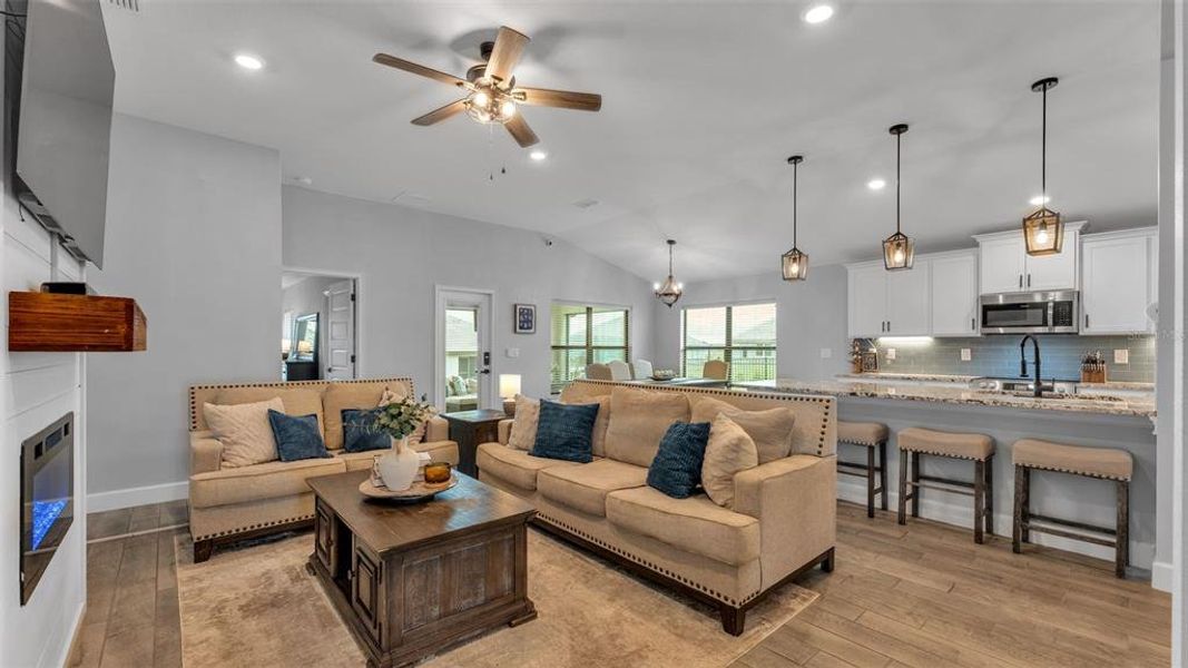 Furnished interior view inside a new home in Lake Juliana Estates, Auburndale (Image 26). Furnished interior view inside a new home in Lake Juliana Estates, Auburndale (Image 26).
