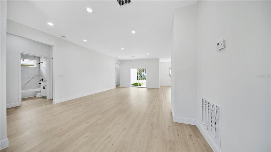 Spacious, unfurnished interior of a new home in , Ocala (Image 20). Spacious, unfurnished interior of a new home in , Ocala (Image 20).