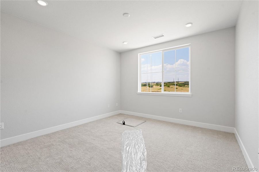 Spacious, unfurnished interior of a new home in Gallery at The Canyons, Castle Pines (Image 33).